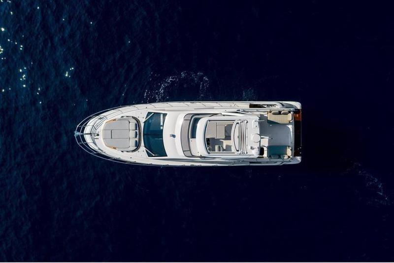Book yachts online - motorboat - Azimut 55 Fly - BE HAPPY - rent