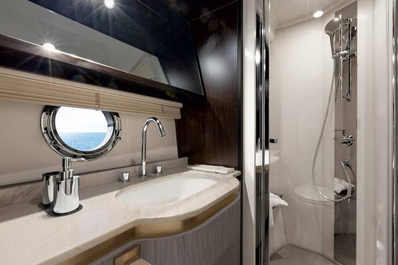 Book yachts online - motorboat - Azimut 55 Fly - BE HAPPY - rent