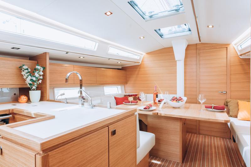 Book yachts online - sailboat - Salona 46 - EIRENE - rent