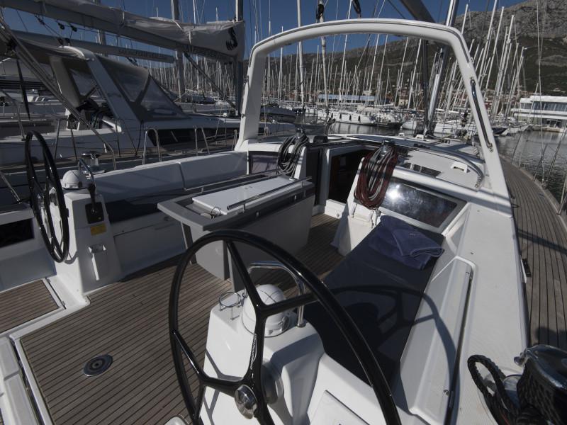 Book yachts online - sailboat - Beneteau Oceanis 48 - HARPIA - rent