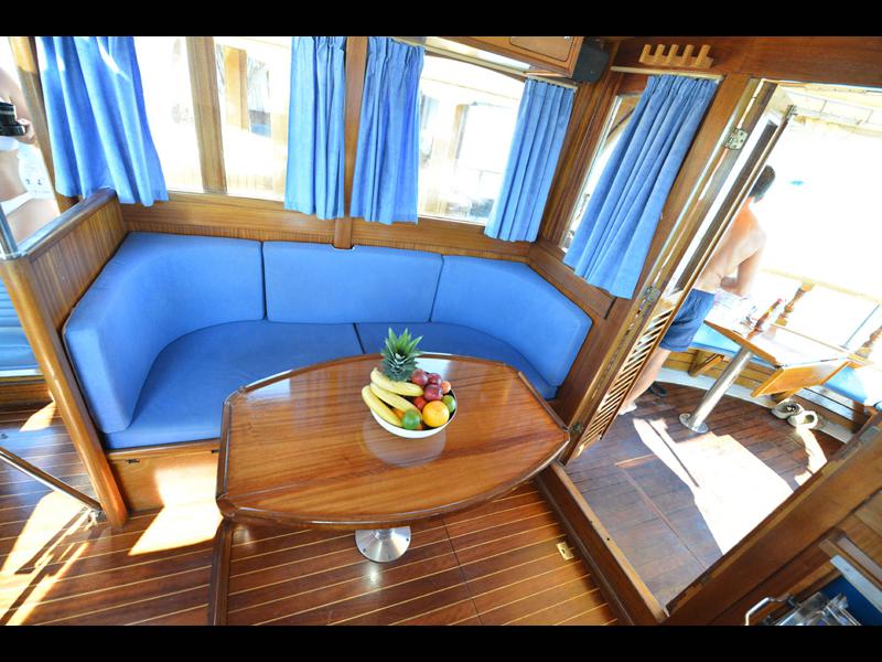 Book yachts online - motorboat - Model Luka - LUKA - rent