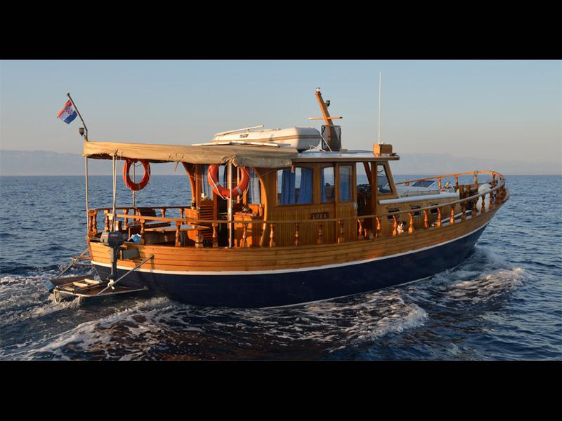 Book yachts online - motorboat - Model Luka - LUKA - rent