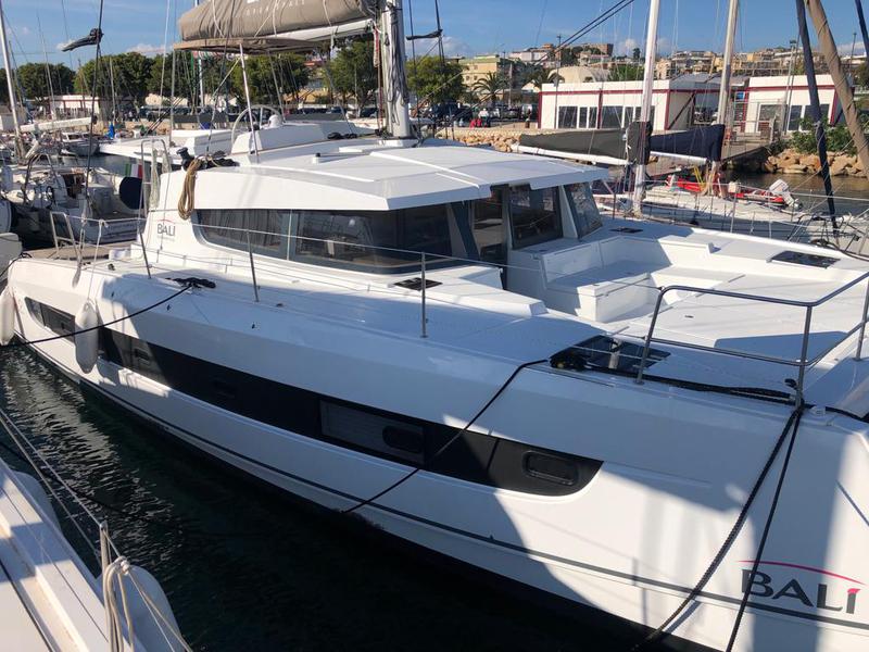 Book yachts online - catamaran - Bali 4.2 - Arveskida II - rent