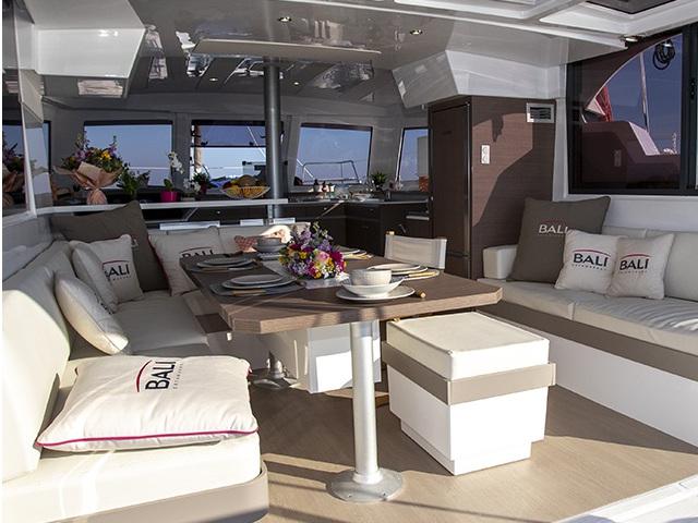 Book yachts online - catamaran - Bali Catspace - Capriccioli - rent
