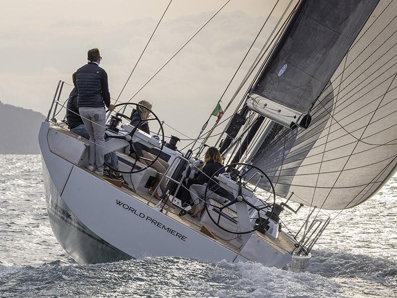 Book yachts online - sailboat - Grand Soleil 44 - Sportski Vuk 44 - rent