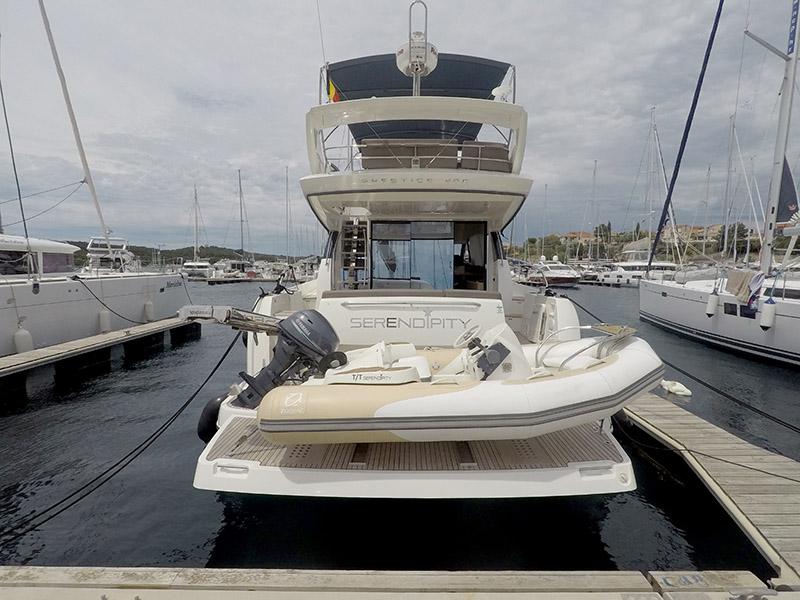 Book yachts online - motorboat - Prestige 500 Fly - Serendipity I - rent