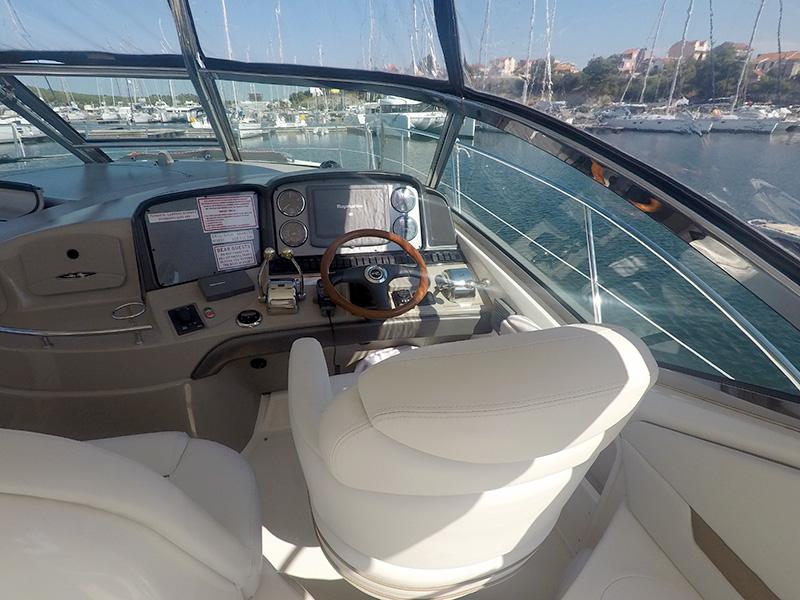 Book yachts online - motorboat - Sea Ray 455 - Gandalf - rent