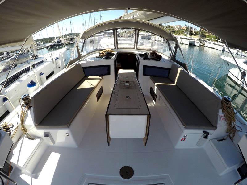 Book yachts online - sailboat - Dufour 470 GL - Alibaba - rent