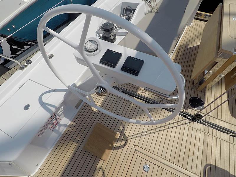 Book yachts online - sailboat - Grand Soleil 44 - Aloha - rent