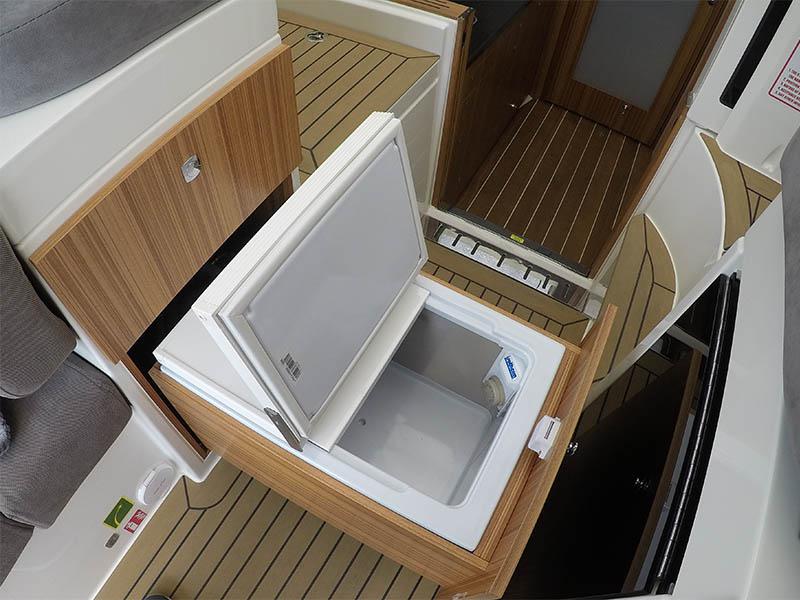 Book yachts online - motorboat - Marex 310 Sun Cruiser - 7 Happy Days - rent