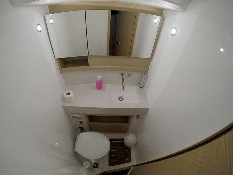 Book yachts online - sailboat - Dufour 530 GL - Vita - rent