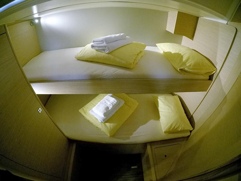 Book yachts online - sailboat - Dufour 530 GL - Vita - rent