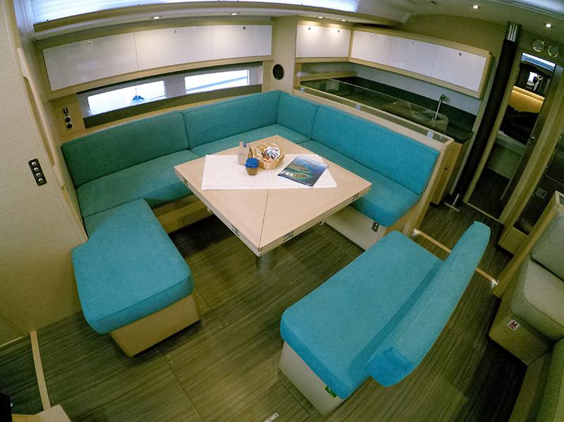 Book yachts online - sailboat - Dufour 530 GL - Vita - rent