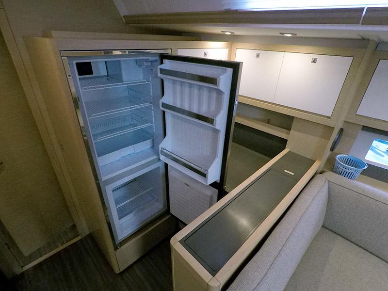 Book yachts online - sailboat - Dufour 530 GL - Vita - rent