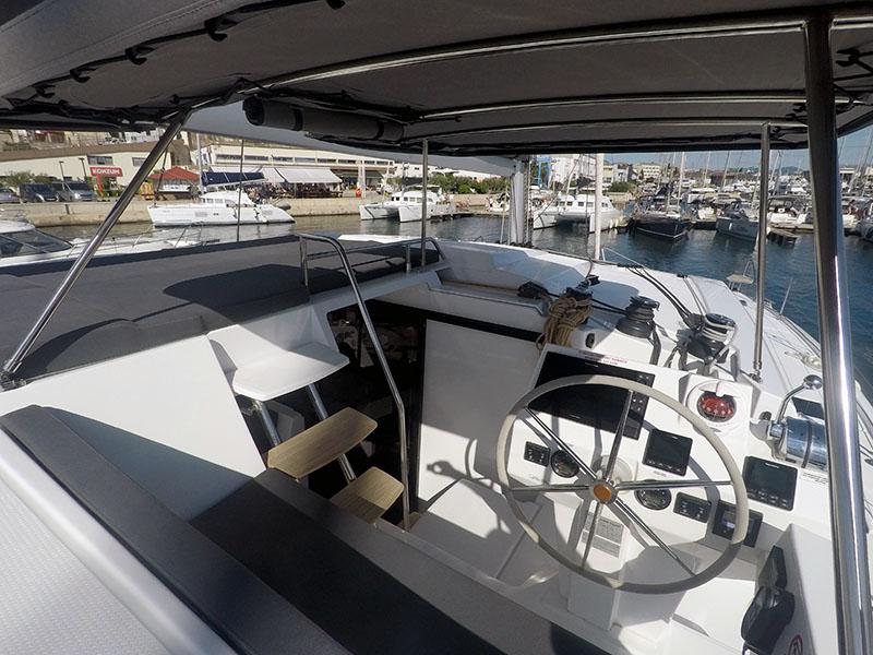 Book yachts online - catamaran - Fountaine Pajot Astréa 42 - Imagine - rent