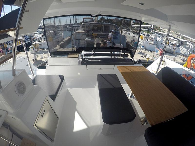 Book yachts online - catamaran - Fountaine Pajot Astréa 42 - Imagine - rent