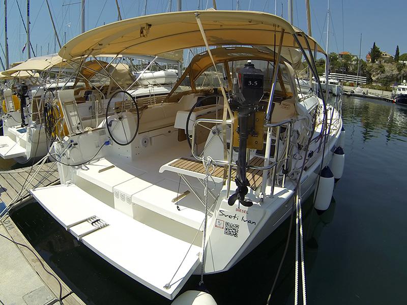 Book yachts online - sailboat - Dufour 382 GL - Sveti Ivan - rent