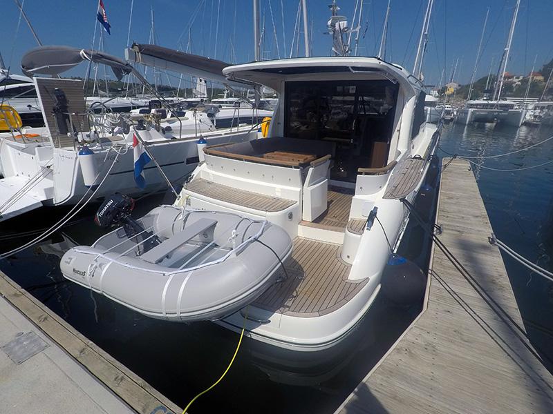 Book yachts online - motorboat - Marex 375 - North star - rent