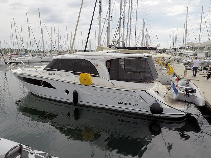 Book yachts online - motorboat - Marex 375 - North star - rent