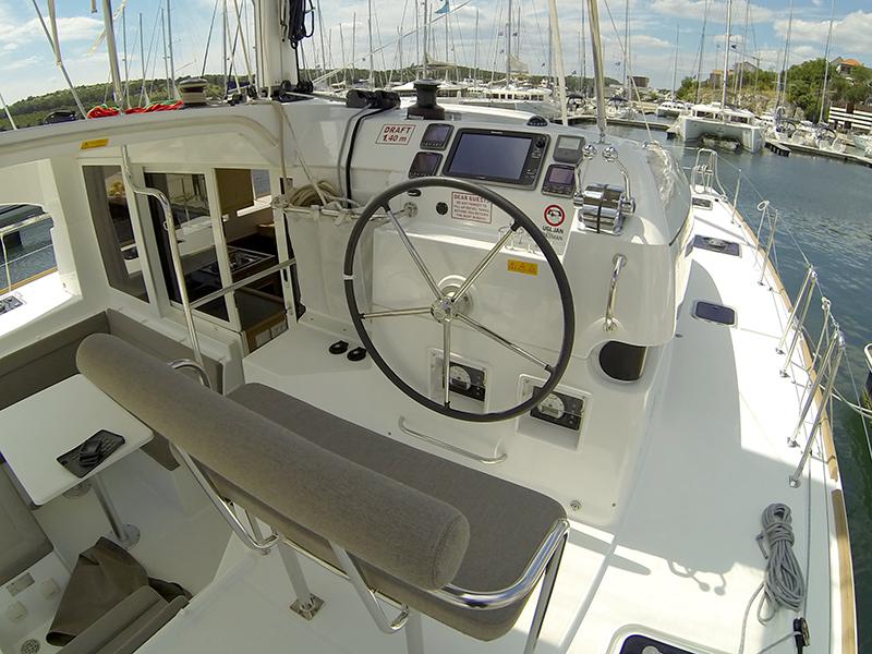 Book yachts online - catamaran - Lagoon 39 2016 - Bob Cat - rent