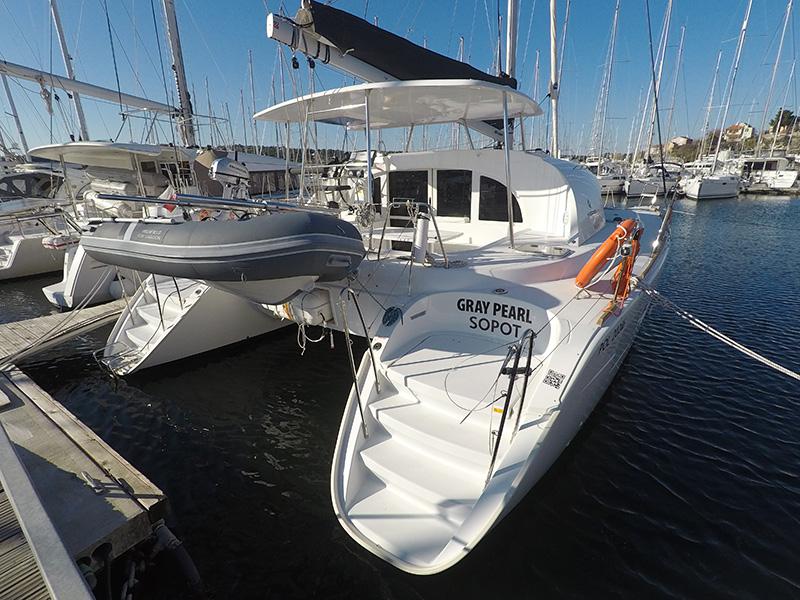 Book yachts online - catamaran - Lagoon 380 - Grey pearl - rent