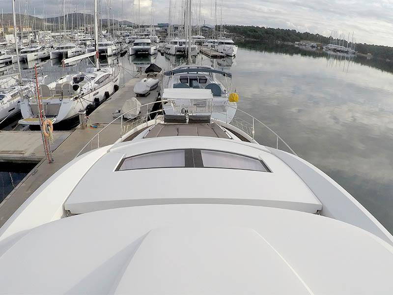 Book yachts online - motorboat - Prestige 620 S - JANA - rent