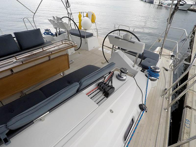 Book yachts online - sailboat - Oceanis 60 - Tourbillon - rent