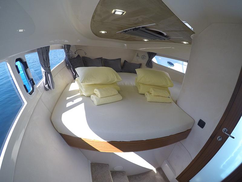Book yachts online - motorboat - Marex 320 Aft Cabin Cruiser - NEW 2023! - rent