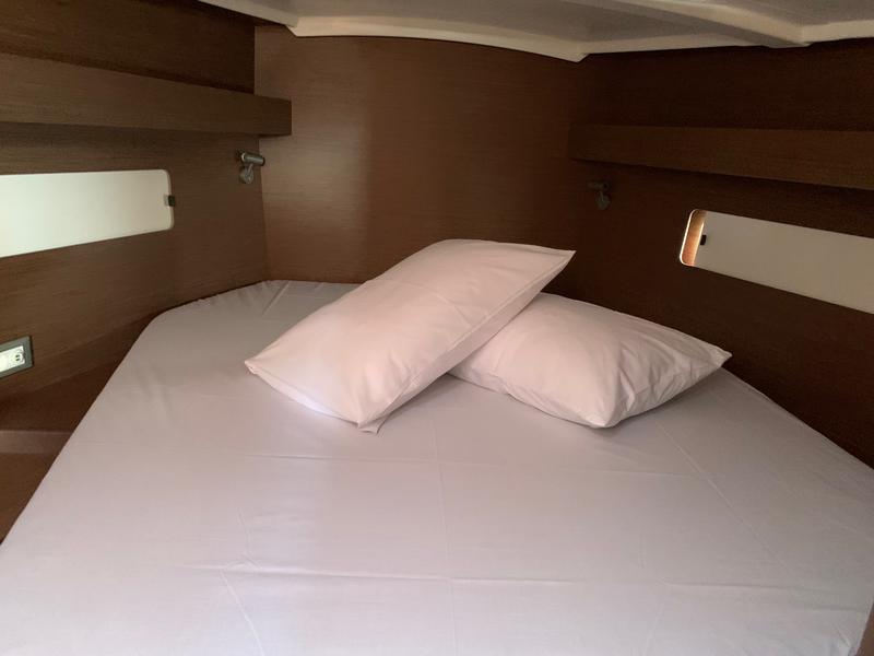 Book yachts online - sailboat - Oceanis 40.1 - AVRA - rent