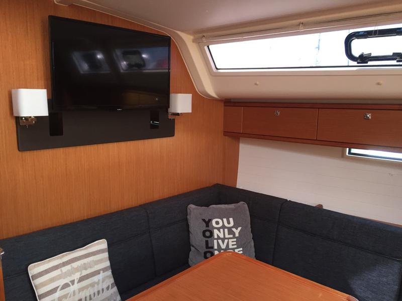 Book yachts online - sailboat - Bavaria 51 Cruiser - BAVARIA 51 CRUISER (2016) - SKI - rent