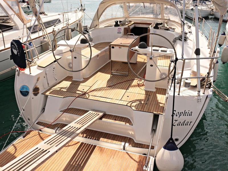 Book yachts online - sailboat - BAVARIA C 45 BT - SOPHIA - rent