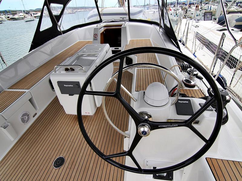 Book yachts online - sailboat - JEANNEAU 54 BT - MYSTIC DREAMS - rent