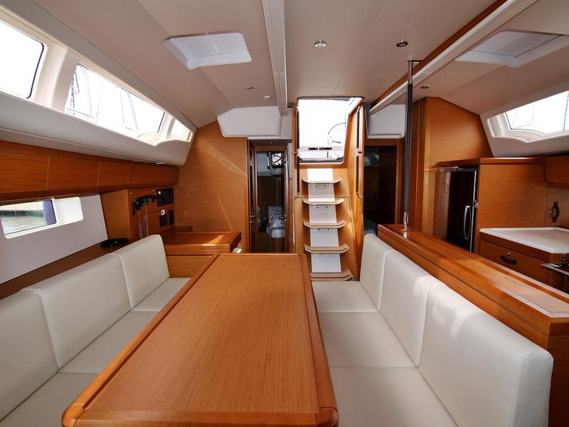 Book yachts online - sailboat - JEANNEAU 54 BT - MYSTIC DREAMS - rent