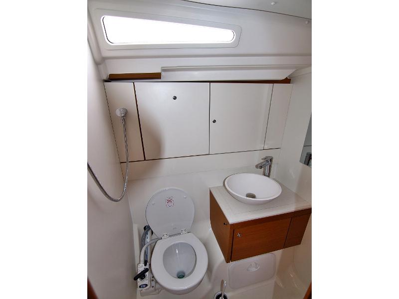 Book yachts online - sailboat - JEANNEAU 54 BT - MYSTIC DREAMS - rent