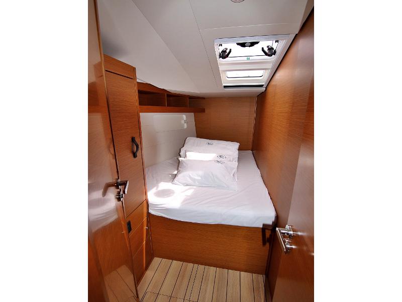 Book yachts online - sailboat - JEANNEAU 54 BT - MYSTIC DREAMS - rent