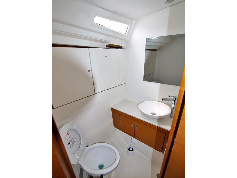 Book yachts online - sailboat - JEANNEAU 54 BT - MYSTIC DREAMS - rent