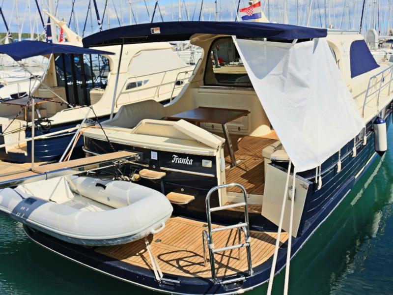 Book yachts online - motorboat - ADRIANA 44 BT (12) - FRANKA - rent