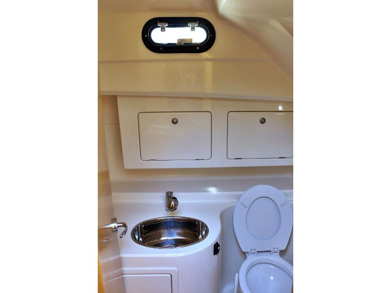 Book yachts online - motorboat - VEKTOR 950 BT (15) - BAVA - rent