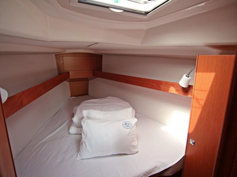 Book yachts online - sailboat - BAVARIA C 34 - LUCY - rent