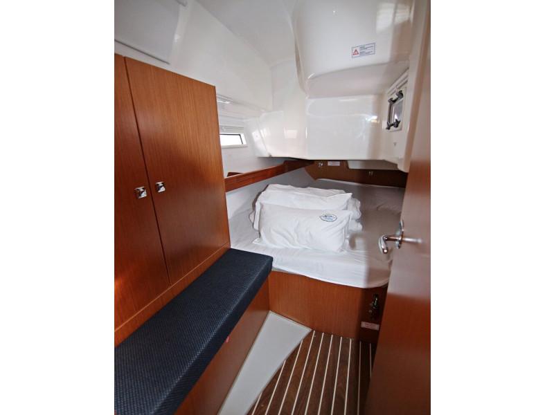 Book yachts online - sailboat - BAVARIA C 34 - LUCY - rent