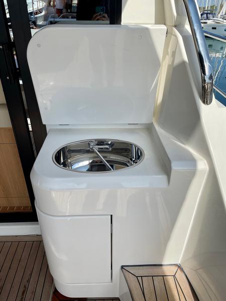 Book yachts online - motorboat - ADRIANA 36 BT (21) - IRIS - rent