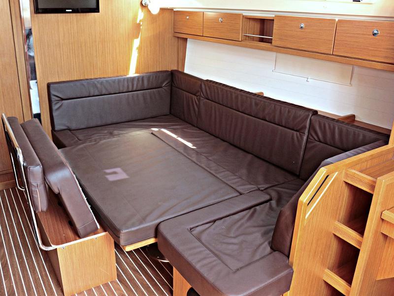 Book yachts online - sailboat - BAVARIA C 40 BT - MARISA - rent