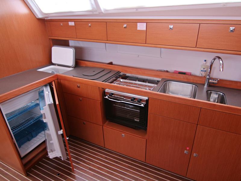 Book yachts online - sailboat - BAVARIA C 46 BT - ALESSANDRA - rent