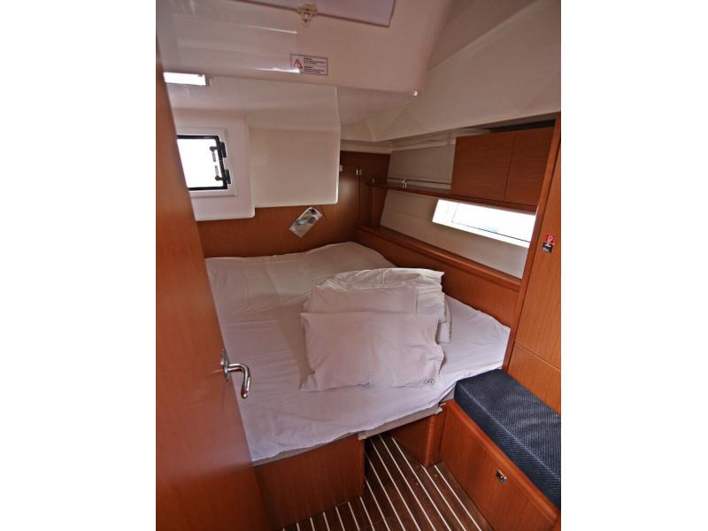 Book yachts online - sailboat - BAVARIA C 45 BT (19) - TWIGGY - rent