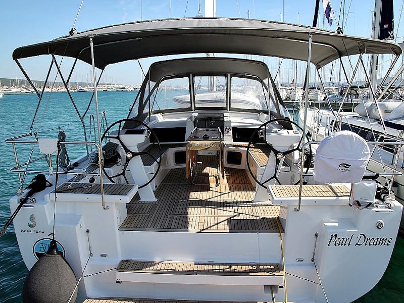 Book yachts online - sailboat - OCEANIS 51.1 BT (20) - PEARL DREAMS - rent