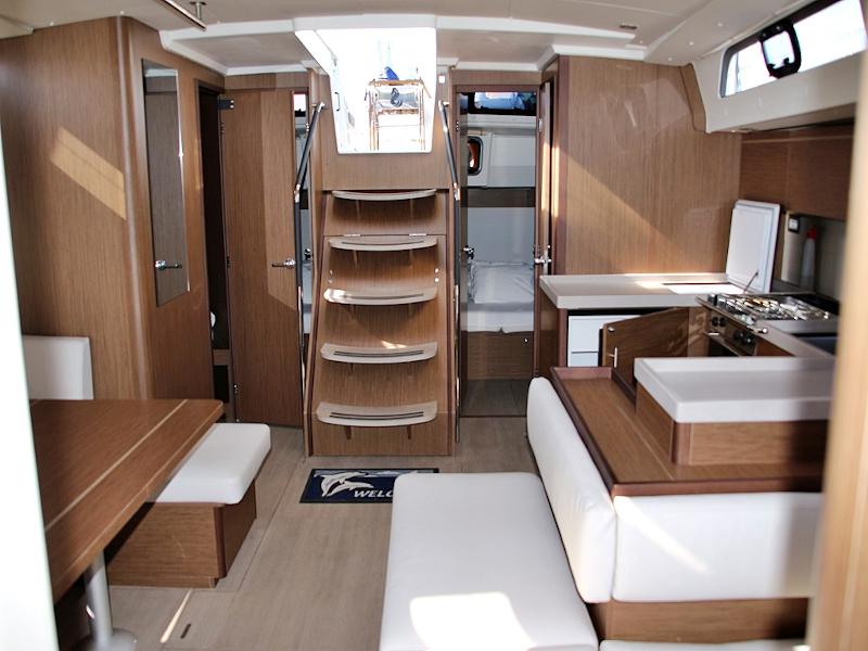 Book yachts online - sailboat - OCEANIS 51.1 BT (20) - PEARL DREAMS - rent