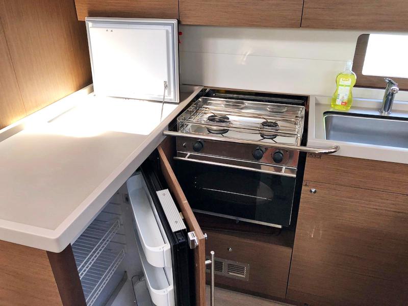 Book yachts online - sailboat - OCEANIS 51.1 BT (20) - PEARL DREAMS - rent