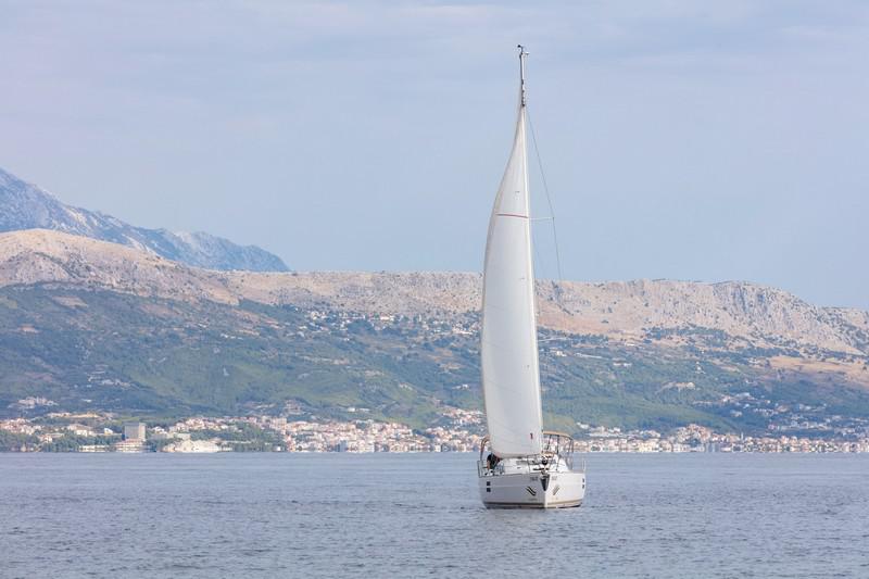 Book yachts online - sailboat - Elan 40 Impression - TINO - rent