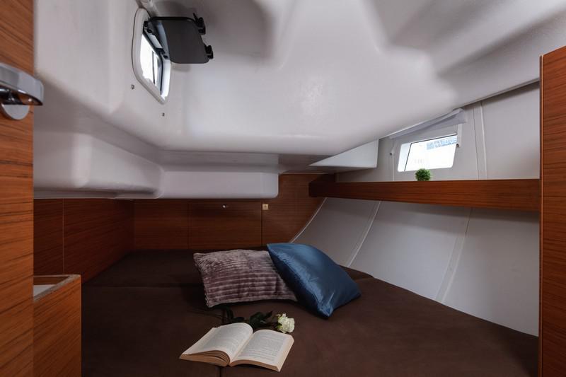 Book yachts online - sailboat - Elan 40 Impression - TINO - rent