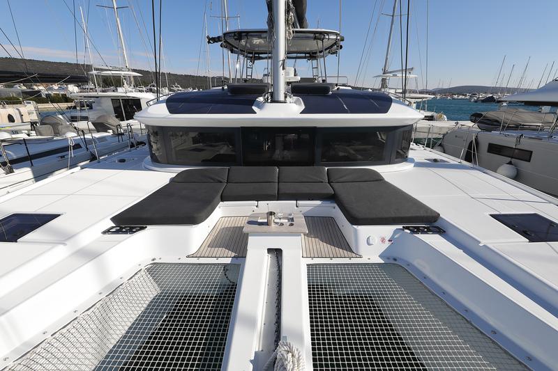 Book yachts online - catamaran - Lagoon 51 - owner version - SERENDIPITY - rent